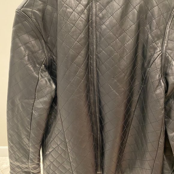 Black Quilted 100% Leather Jacket - Excellent Condition! - Picture 2 of 2